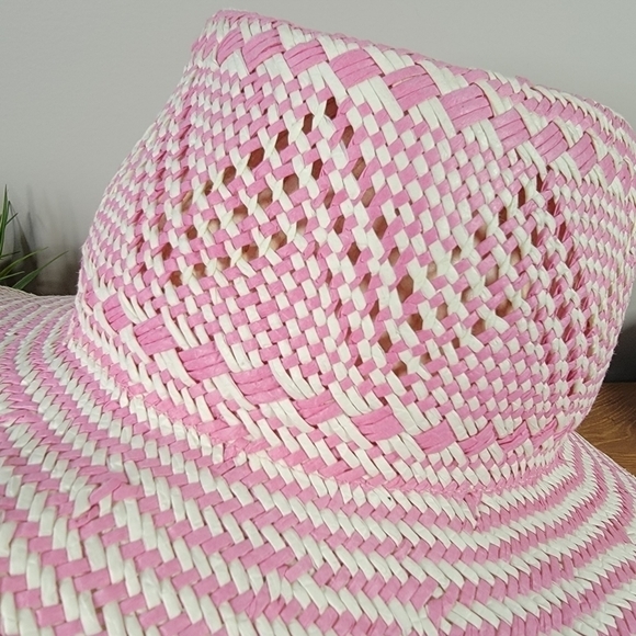 J. Crew Pink and cream oversized straw hat summer beach vacation Size M / L - Picture 2 of 16